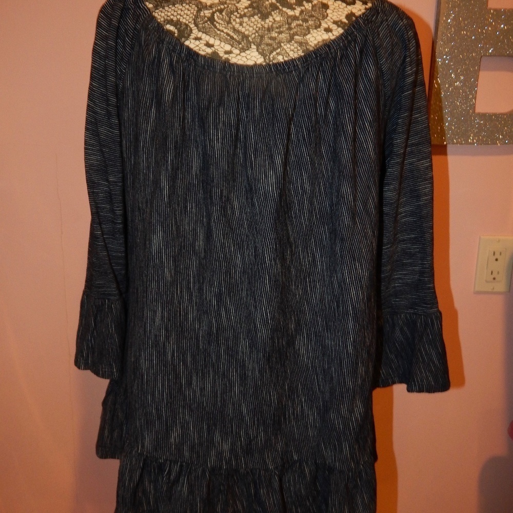 Sanctuary Navy Pin Striped Blouse Size XL - Picture 4 of 4